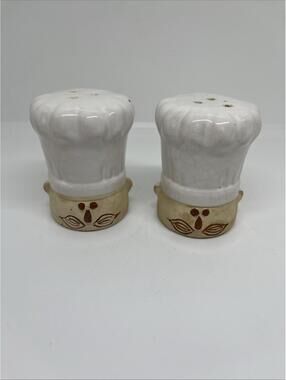 Vintage 1970s Le Chef Takahashi Salt and Pepper Set Shakers Pottery Art Glazed